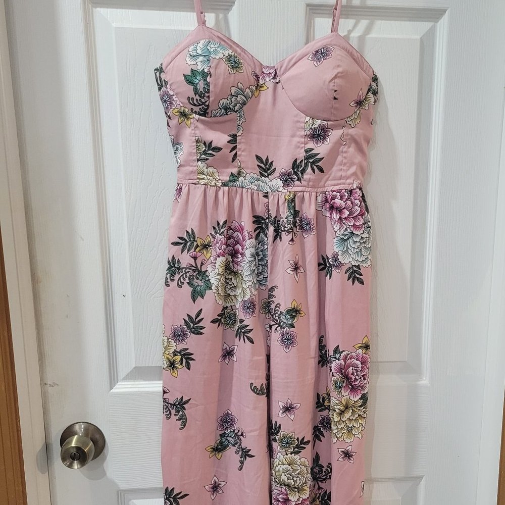 Women's Jumpsuit Band of Gypsies with pockets, size small, new condition